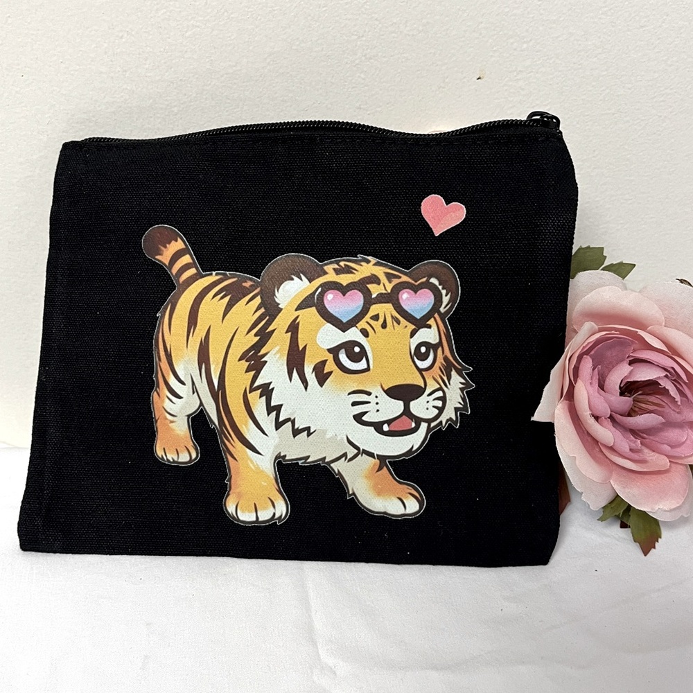 Pouch,canvas feel, NIP, iron on baby tiger,  8.5x7”, zipper top, open interior
